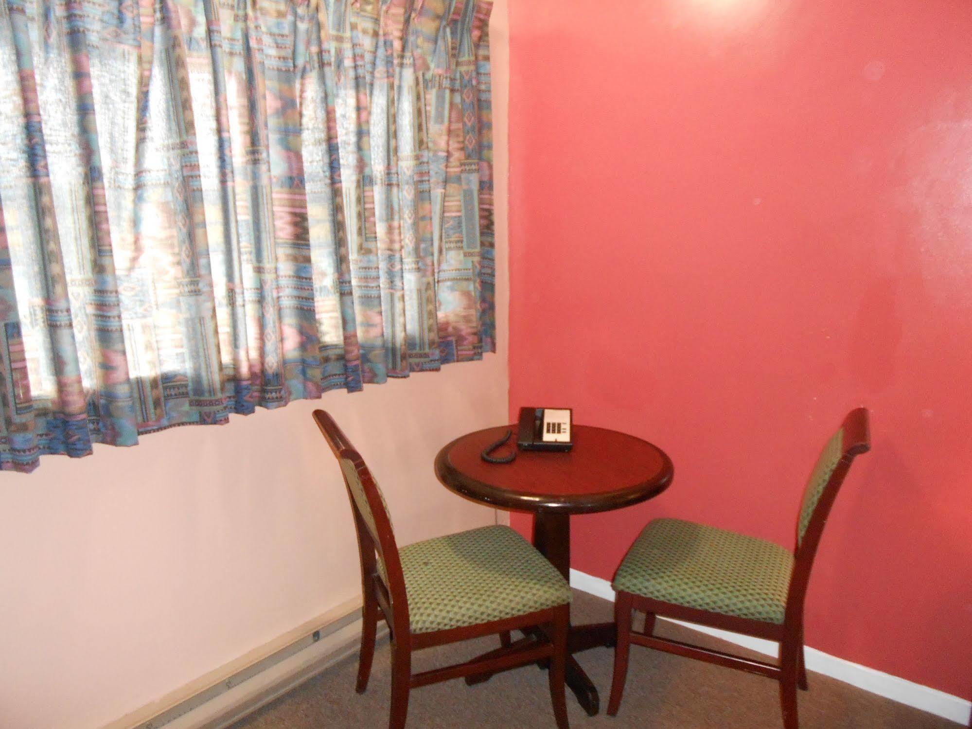 Aquarius Motel Perth Zewnętrze zdjęcie